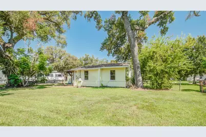 212 Winding Way Street, Lake Jackson, TX 77566 - Photo 16