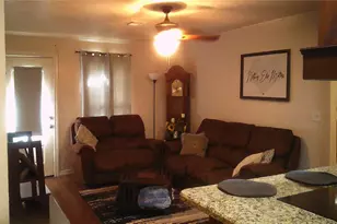 202 Azalea St, Lake Jackson, TX 77566 - Photo 2