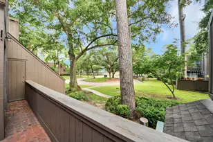 330 Litchfield Ln, Houston, TX 77024 - Photo 26