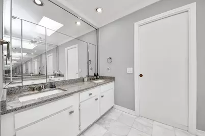 330 Litchfield Lane #37, Houston, TX 77024 - Photo 34