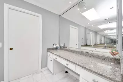 330 Litchfield Lane #37, Houston, TX 77024 - Photo 38