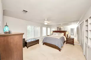 330 Litchfield Ln, Houston, TX 77024 - Photo 34
