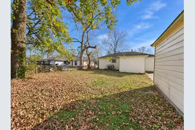 7937 Oak Knoll Lane, Houston, TX 77028 - Photo 12