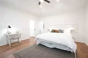 2006 Chesapeake St, Baytown, TX 77520 - Photo 4