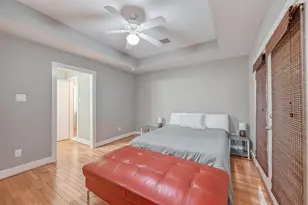9701 Marlive Ln, Houston, TX 77025 - Photo 12
