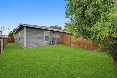 5409 Nielan Street #B, Houston, TX 77028 - Photo 4