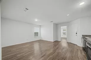 5409 Nielan St, Houston, TX 77028 - Photo 10