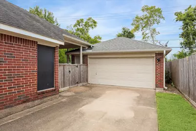 3522 Pine Chase Drive, Pearland, TX 77581 - Photo 4