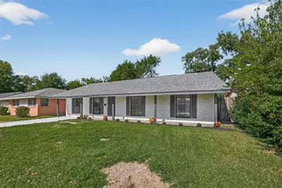 608 Lloyd Lane, Baytown, TX 77521 - Photo 2