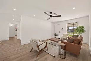 608 Lloyd Ln, Baytown, TX 77521 - Photo 6