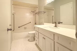 2475 Underwood St, Houston, TX 77030 - Photo 10