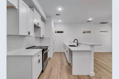 7428 Laura Koppe Rd #B, Houston, TX 77028 - Photo 10