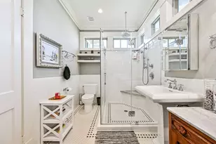 1111 Sealy St, Galveston, TX 77550 - Photo 38