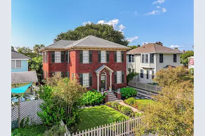 1111 Sealy Street, Galveston, TX 77550 - Photo 2