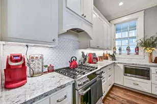 1111 Sealy St, Galveston, TX 77550 - Photo 22