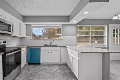 8122 Swan Meadow Lane, Humble, TX 77338 - Photo 8