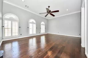 710 Jackson Hill St, Houston, TX 77007 - Photo 22