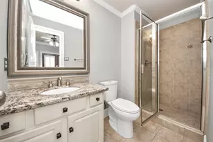 710 Jackson Hill St, Houston, TX 77007 - Photo 8