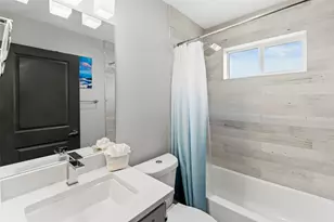 16710 Tahiti Way, Jamaica Beach, TX 77554 - Photo 36