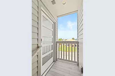 16710 Tahiti Way, Jamaica Beach, TX 77554 - Photo 16