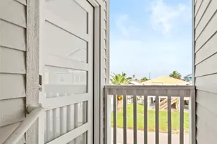 16710 Tahiti Way, Jamaica Beach, TX 77554 - Photo 16