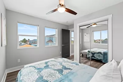 16710 Tahiti Way, Jamaica Beach, TX 77554 - Photo 38