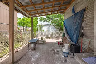 1217 54th St, Galveston, TX 77551 - Photo 20