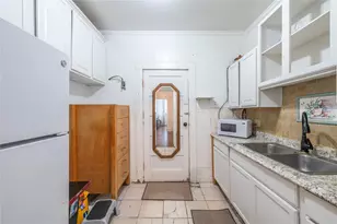 1217 54th St, Galveston, TX 77551 - Photo 10