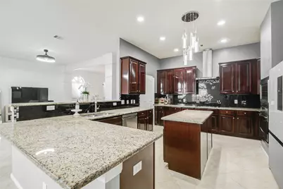 2151 Navajo Pass, League City, TX 77573 - Photo 2