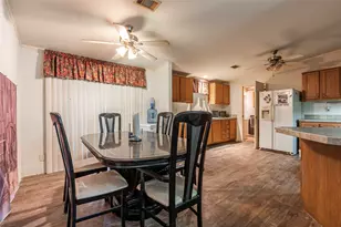 4624 6th St, Bacliff, TX 77518 - Photo 10