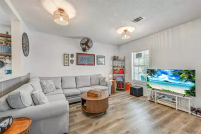 4117 Avenue M 1/2, Galveston, TX 77550 - Photo 8