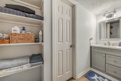 4117 Avenue M 1/2, Galveston, TX 77550 - Photo 20