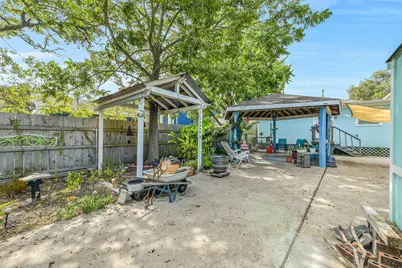 4117 Avenue M 1/2, Galveston, TX 77550 - Photo 34