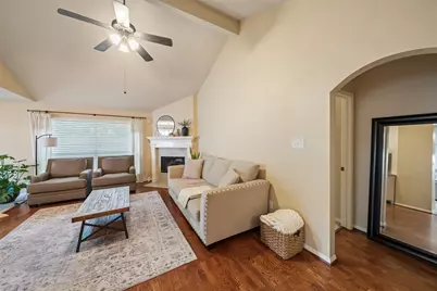 135 S Delta Mill Circle, The Woodlands, TX 77385 - Photo 6