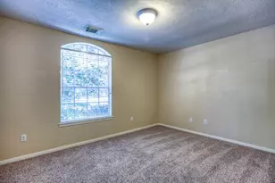 135 S Delta Mill Cir, The Woodlands, TX 77385 - Photo 18