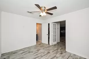 1129 Jeffrey St, Deer Park, TX 77536 - Photo 24