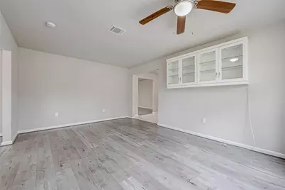 5622 Valkeith Drive, Houston, TX 77096 - Photo 8