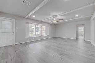 5622 Valkeith Dr, Houston, TX 77096 - Photo 32