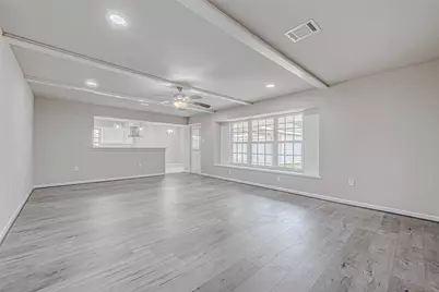 5622 Valkeith Drive, Houston, TX 77096 - Photo 20