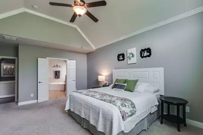 14607 Carolina Hollow Lane, Houston, TX 77044 - Photo 18