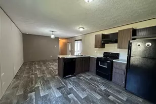 18093 Pickering Rd, Conroe, TX 77302 - Photo 10