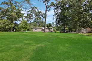 18093 Pickering Rd, Conroe, TX 77302 - Photo 16