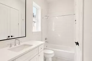 8033 Ridgeview Dr, Houston, TX 77055 - Photo 8