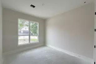 8033 Ridgeview Dr, Houston, TX 77055 - Photo 10