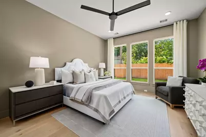 8033 Ridgeview Drive, Houston, TX 77055 - Photo 22