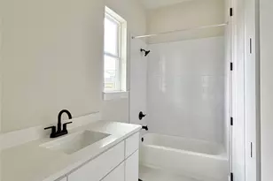8033 Ridgeview Dr, Houston, TX 77055 - Photo 12