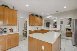 3035 Aspen Hollow Ln, Sugar Land, TX 77479 - Photo 8