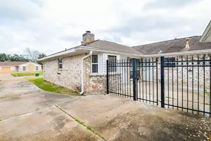 9323 Claridge Dr, Houston, TX 77031 - Photo 8