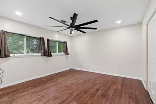 8610 Quail View Dr, Houston, TX 77489 - Photo 12