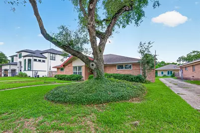 5526 Edith Street, Houston, TX 77081 - Photo 2